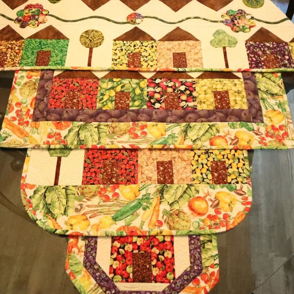 Reversible Table Runners, Place Mats set of 7 pieces Handmade Garden Americana